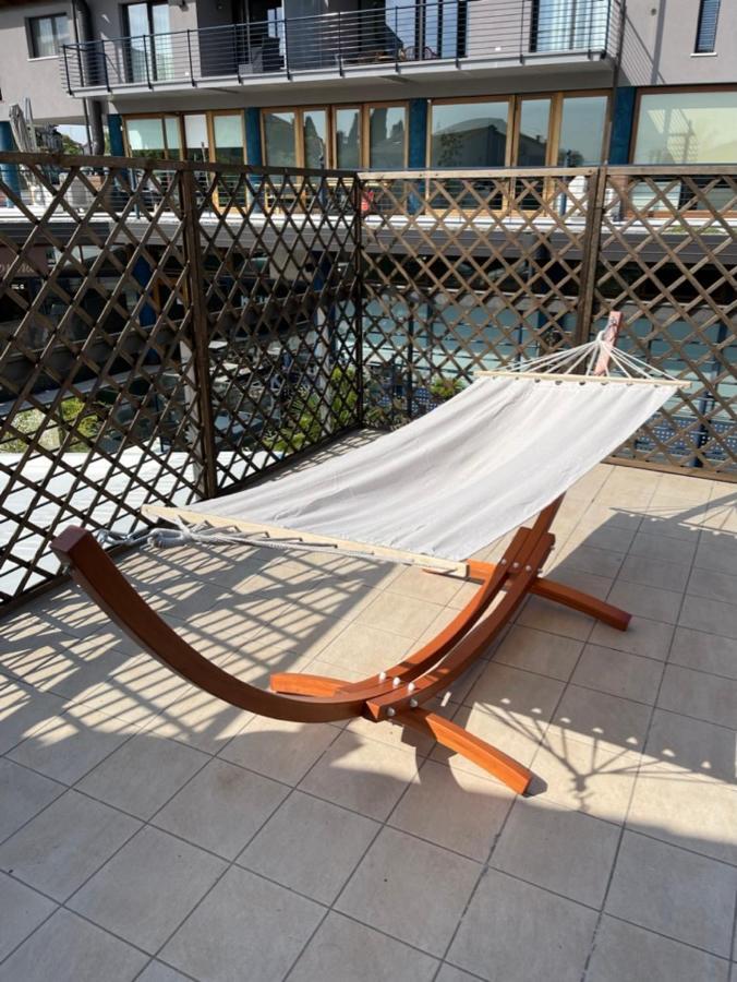La Terrazza Sul Lago Пескьера-дель-Гарда Экстерьер фото